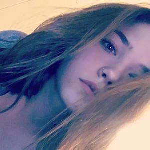 Meet your Posher, Simone